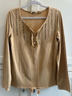 gimmicks by BKE NWOT Tan Lace-Up Long Sleeve Top with Beaded Trim Size Large